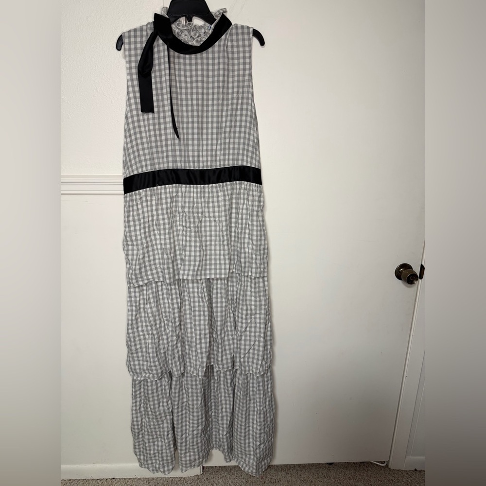 Reveuse Chic Black and White Gingham Maxi Dress size 1X